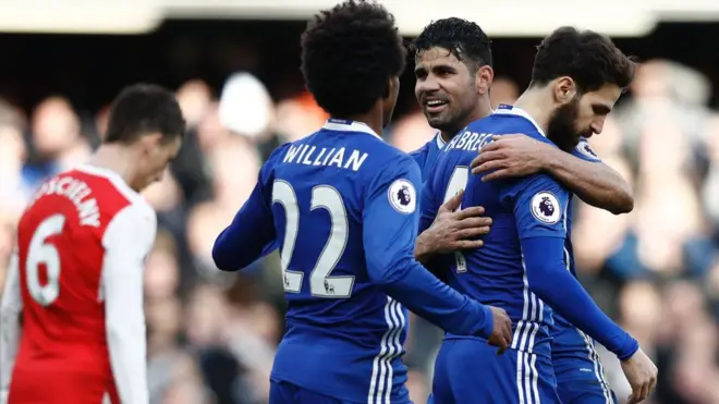 Cesc Fabregas ghi bàn thứ ba cho Chelsea