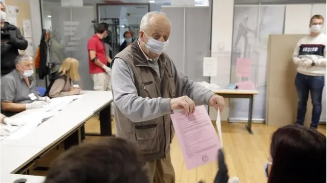 Izborni proces su pratile različite nepravilnosti i po koji incident.