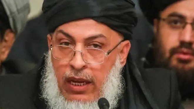 شېر محمد عباس ستانکزي د روسیې له (ار ټي) خبري شبکې سره په یوه مرکه کې ویلي، طالبان اوس هم د سولې خبرو ته لېواله دي،‌ خو که امریکا جنګ ته دوام ورکول غواړي نو طالبان سل کاله نور هم جګړه کولی شي.