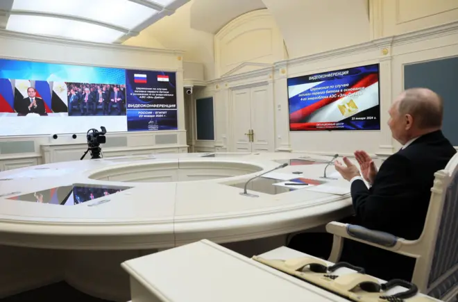 الرئيسان المصري والروسي يعطيان الإذن ببدء صب الخرسانة للوحدة الرابعة والأخيرة من وحدات محطة إنتاج الكهرباء بالوقود النووي