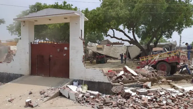 विकास दुबे का घर