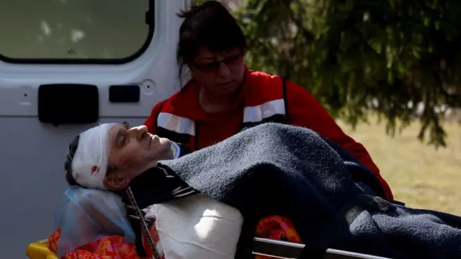 우크라 서부 야보리우의 군사 훈련 기지가 러시아군 순항 미사일의 집중 공격을 받아 최소 35명이 사망하고 134명이 다쳤다