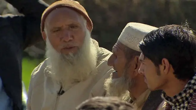 منکیالی بولنے والے ڈنہ کے باسی