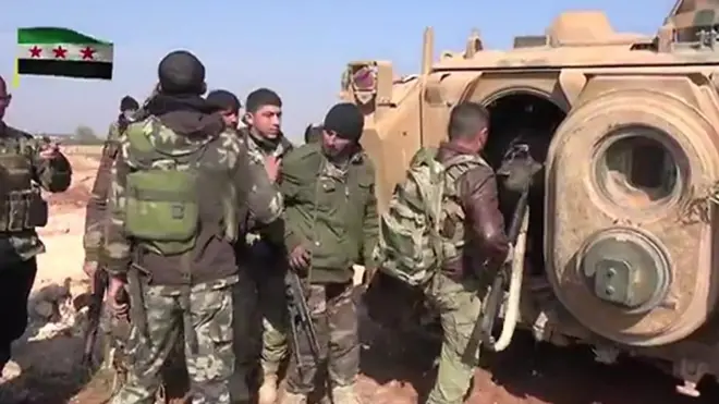 القوات التركية وفصائل المعارضة التي تدعمها "تسيطر بشكل كبير" على مدينة الباب