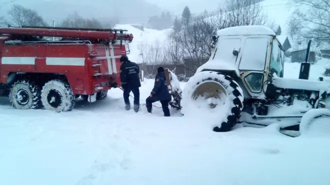 Рухатися дорогами Закарпаття проблемно