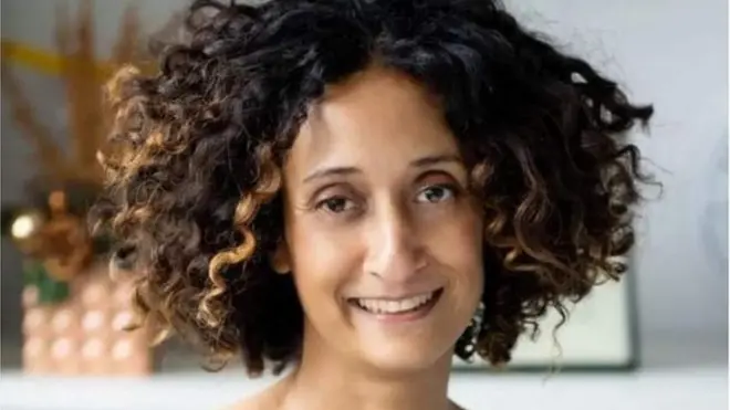 స్కూల్ ప్రధానోపాధ్యాయురాలు