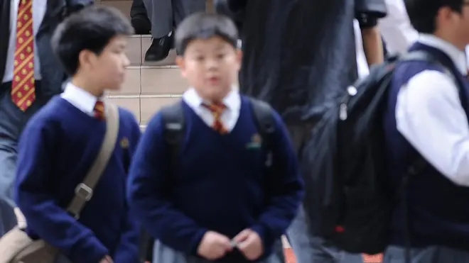 近日三起自殺案的死者分別是13、15、16歲的中學生。（香港學生資料照片）