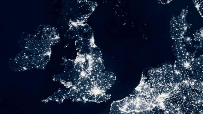 Birleşik Krallık'ta yapılan bir araştırma, en parlak bölgelerin zamanla daha da parlak hale geldiğini gösterdi.