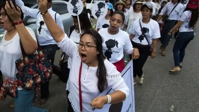 Unjuk rasa dilakukan di penjuru negeri menuntut keadilan.