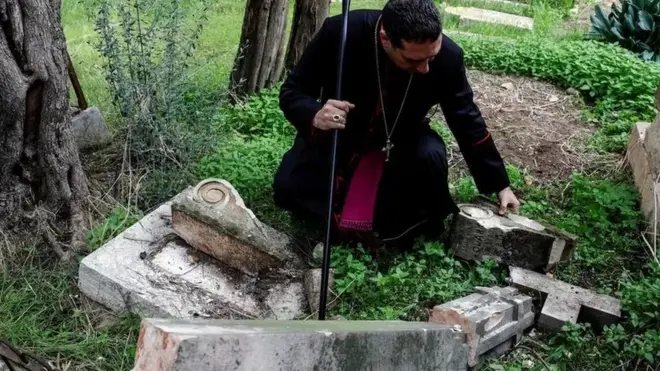 قال حسام نعوم رئيس أساقفة الكنيسة الأنغليكانية إن خطاب الكراهية يزداد انتشارا في القدس