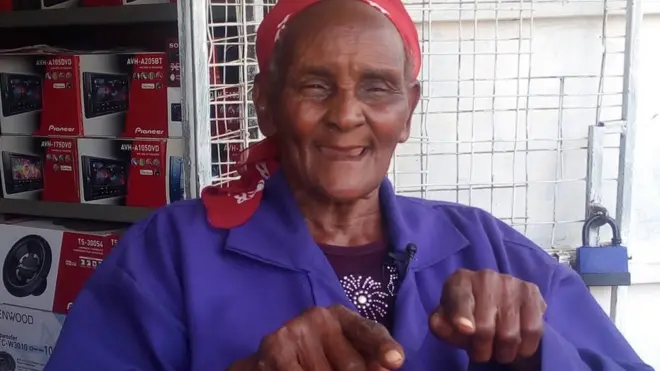 "Kazi ni kazi, hakuna kazi ya kufanywa na mwanamume au mwanamke," anasema Cecilia