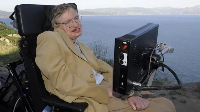 پروفیسر سٹیفن ہاکنگ کا موقف تھا کہ انسانوں کو کسی بھی اجنبی مخلوق سے ہر صورت دور رہنا چاہیے۔