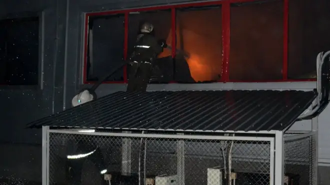 Пожежа на підприємстві "Біофарма" сталася у понеділок ввечері і охопила площу в 3000 квадратних метрів.