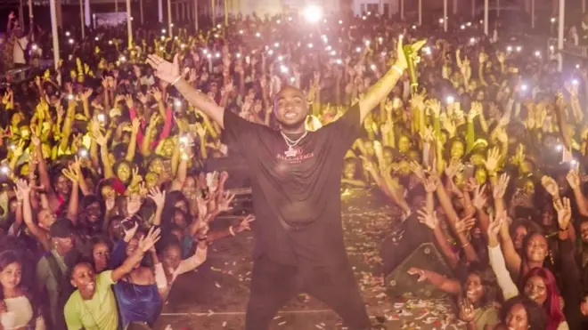 Davido perform for di first time for Suriname on Saturday