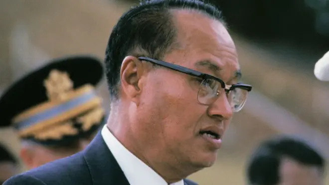 တစ်အသုံးအနှုန်းအမြောက်အမြားပေါက်ဖွားလာစေသူ မဆလပါတီဥက္ကဋ္ဌဦးနေဝင်း