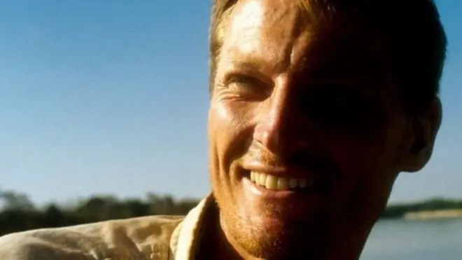 "Не намагайтеся мене врятувати. Я їду до Папуа - Нової Гвінеї, і ви знаєте, що ніколи не зможете мене там відшукати", - написав перед від'їздом Бенедикт Аллен.