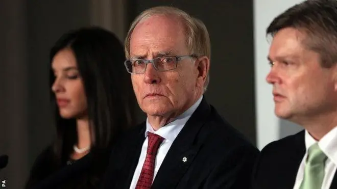 麦克拉伦（中）表示，俄罗斯运动员服用禁药的规模前所未有。