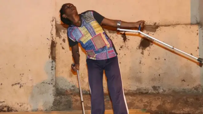 አካል ጉዳተኛ ደናሽ