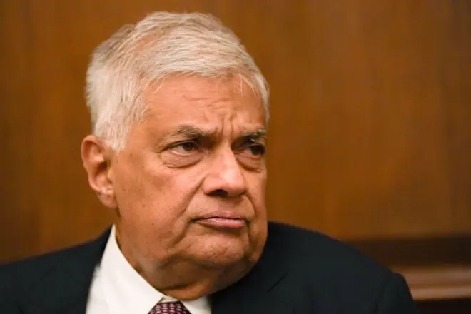 2022 වසරේ ජූලි මස 17 වනදා අරගලකරුවන් පාලනය කිරීම සඳහා එවක වැඩබලන ජනාධිපති රනිල් වික්‍රමසිංහ විසින් මහජන ආරක්ෂක පනත යටතේ රටපුරා ප්‍රකාශයට පත් කරනු ලැබූ හදිසි නීති රෙගුලාසි තුළින් මූලික මිනිස් අයිතිවාසිකම් උල්ලංඝනය වී ඇති බව ශ්‍රේෂ්ඨාධිකරණය අද [ජූලි 23] තීන්දු කළේ ය.