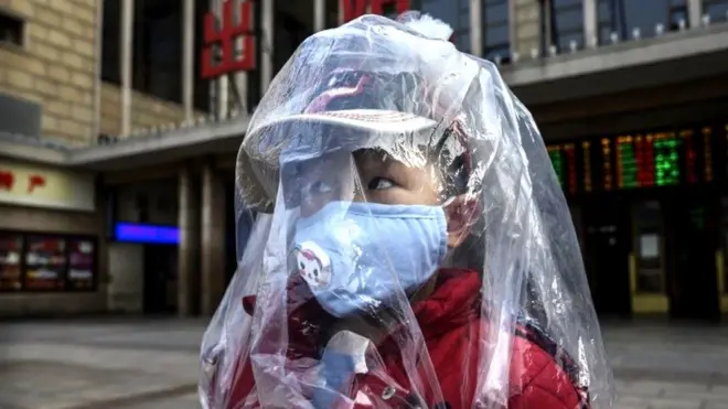 Говорити про припинення епідемії поки що зарано, кажуть експерти