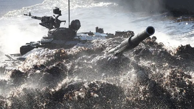 Ця зима вологіша, а значить більше болота, що ускладнює рух важкої військової техніки