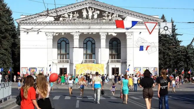 The theatre has often been described as the heart of the city