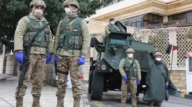 فرضت أغلب دول المنطقة العربية حظر تجول جزئي للحد من انتشار فيروس كورونا