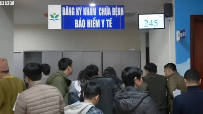Xếp hàng tại bệnh viện