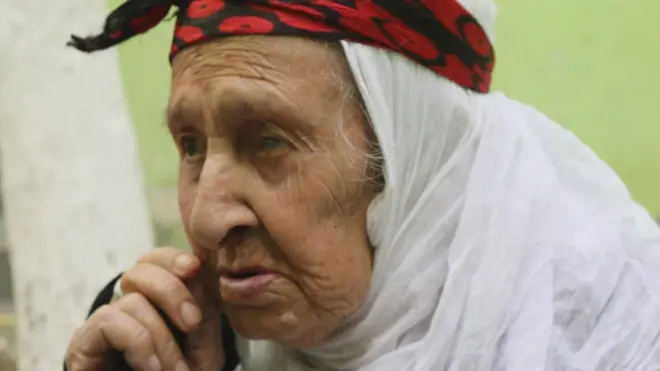 Şahe Nine'nin gerçek yaşı bilinmiyor.