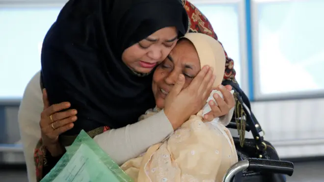 استقبال از مادر در فرودگاه