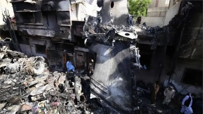 کراچی طیارہ حادثہ