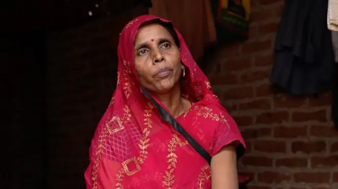 తోలు పరిశ్రమ కార్మికులు, కాన్పూర్, ఉత్తరప్రదేశ్