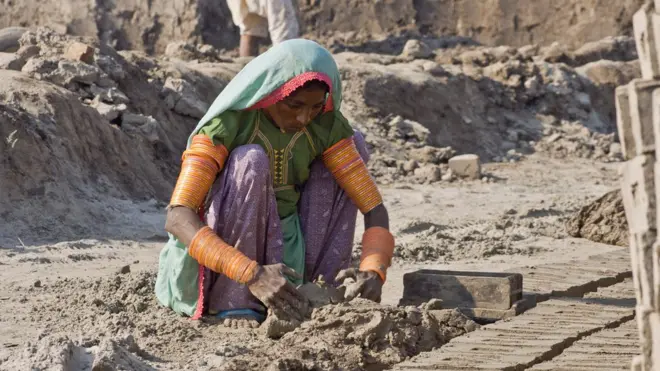 خواتین، ہراسانی، جنسی ہراس