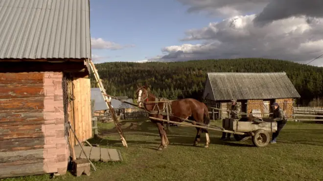 Буковинка - як живе село високо у Карпатах