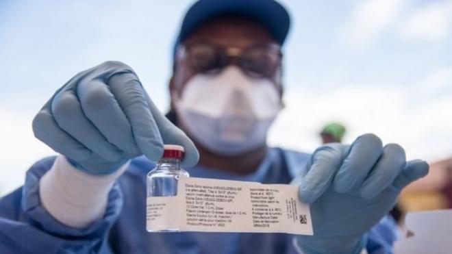 L'épidémie d'Ebola a fait plus de 1 000 morts en RDC, dont une trentaine de professionnels de la santé.