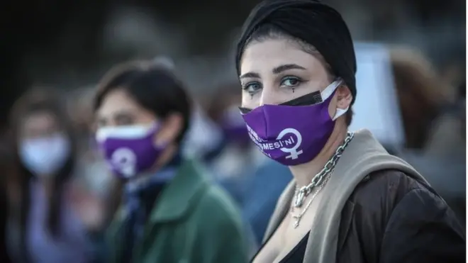 kadinlarin protestolari