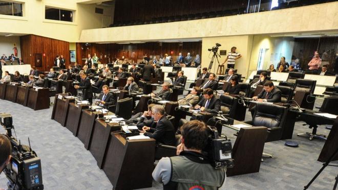 Sessão na Assembleia Legislativa do Paraná