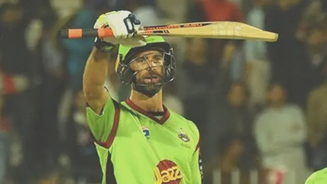 گرانٹ ایلیٹ کے چھکے کی مدد سے لاہور قلندرز نے دفاعی چیمپئین اسلام آباد یونائیٹڈ کو ایک وکٹ سے ہرا دیا