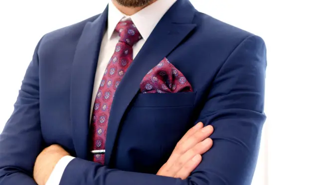 Элегантный мужской костюм