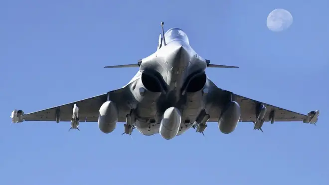 रफ़ाएल, रिलायंस, रफ़ाएल डील, फ़्रांस