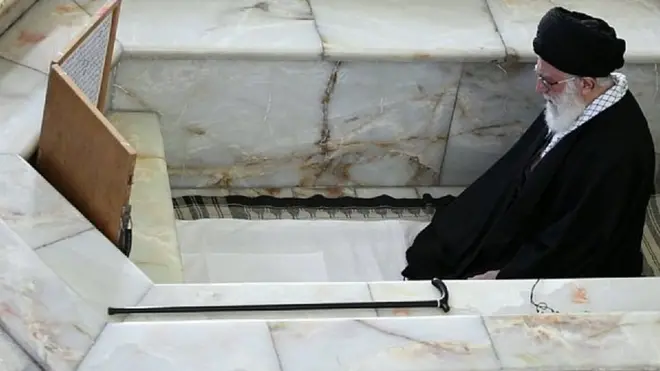 آیت الله خامنه ای