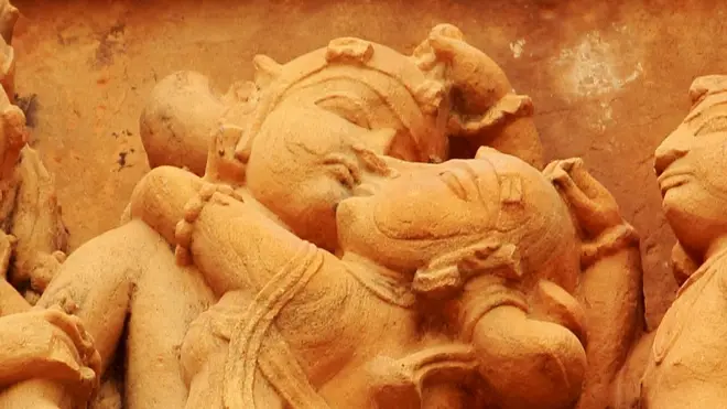 ఖజురహో శిల్పం