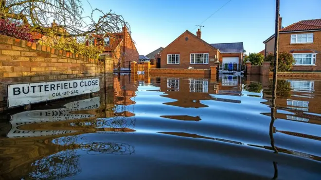 Floodwaters in East Cowick