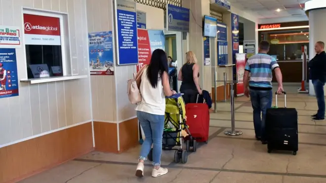 аеропорт, пасажири