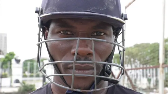 Leke Oyede, di Nigeria national cricket team player wey im Grandmama sponsor