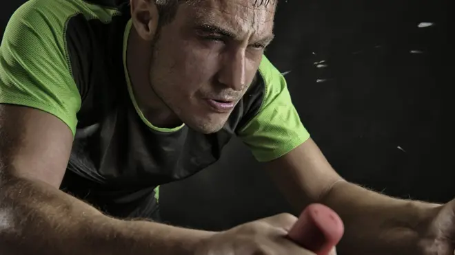 Hombre haciendo ejercicio