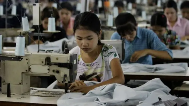 တနေ့လုပ်အားခ ၄၈၀ဝကျပ် ပေးဖို့ အလုပ်သမား၊ အလုပ်ရှင်၊ အစိုးရနဲ့ ပညာရှင်တွေပါဝင်တဲ့ အဖွဲ့တွေ ၄ ကြိမ် တိတိ ဆွေးနွေးခဲ့ပါတယ်။