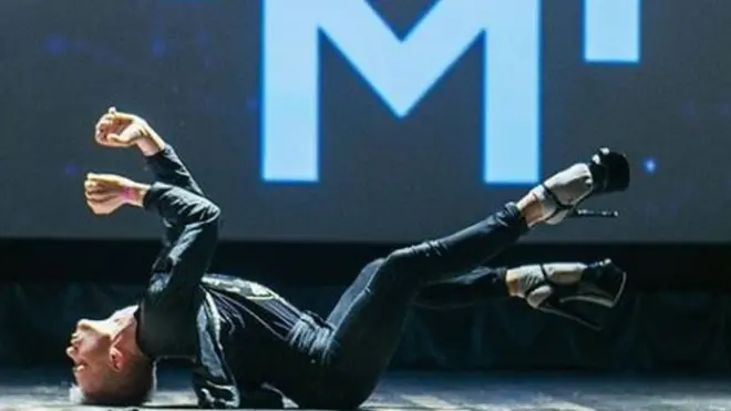 Игорь Котов на каблуках