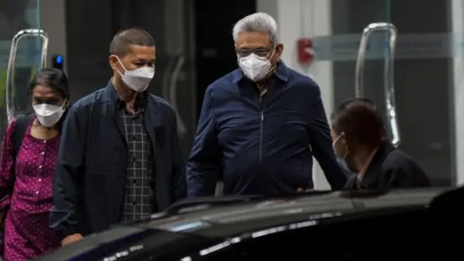 Mantan Presiden Sri Lanka tiga di Bangkok dengan pesawat carter dari Singapura.