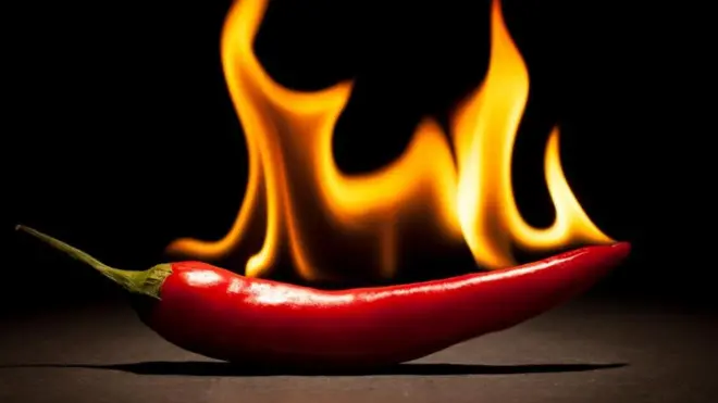 البحث عن المذاق اللاذع والحارق أكثر من غيره يعد هوايةٌ من نوع غريب لدى البعض